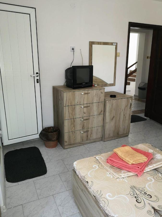 Guestrooms Stoyanovi Τσερνομόρετς Εξωτερικό φωτογραφία