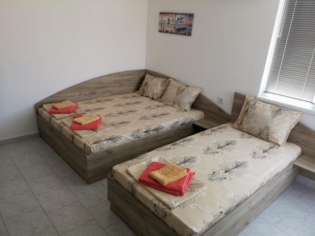 Guestrooms Stoyanovi Τσερνομόρετς Εξωτερικό φωτογραφία