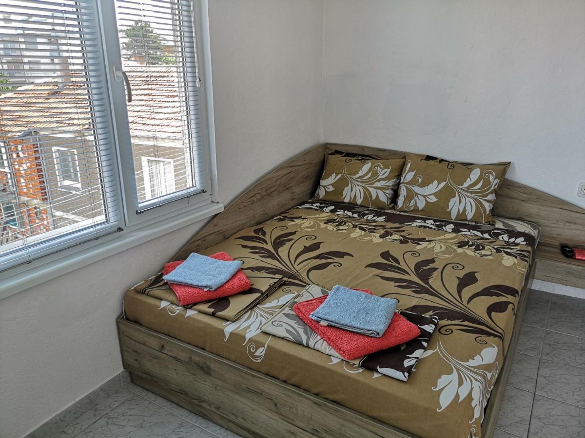 Guestrooms Stoyanovi Τσερνομόρετς Εξωτερικό φωτογραφία
